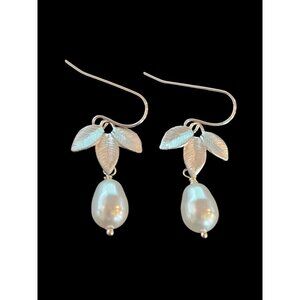 Faux Pearl Floral Drop Earring